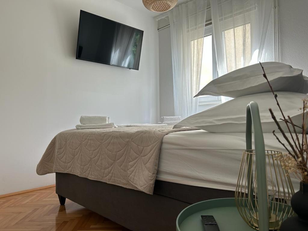 Apartments Niko, Near Beach, Free Parking, Wi-Fi Tučepi Екстериор снимка